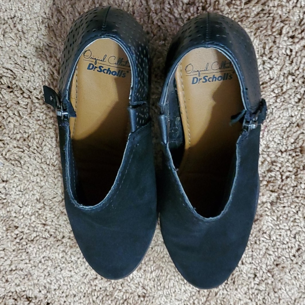 Shoes - Picture 4 of 6
